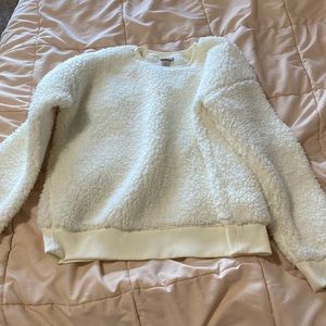 Fuzzy white crew neck sweatshirt